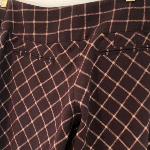 JAK & REA Capris - Picture 3 of 3